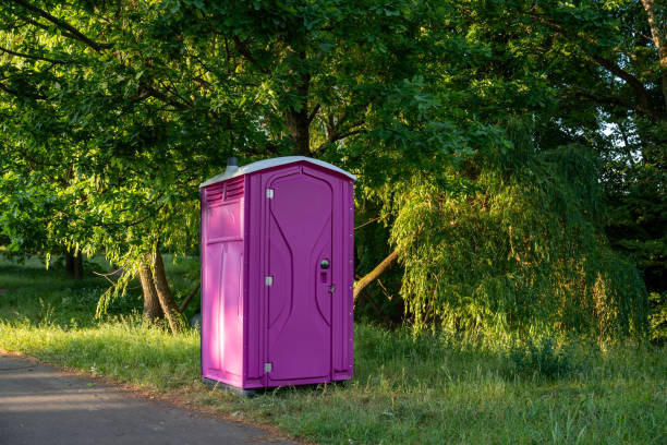 Best Portable restroom trailer rental  in Baltimore, OH